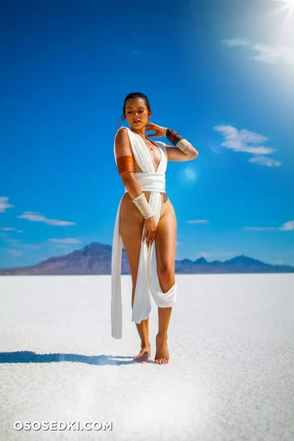 Joanie Brosas (JoBro) erotic patreon cosplay - Photo 10
