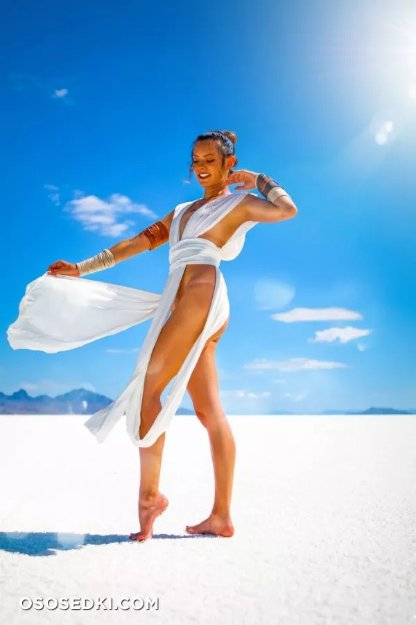 Joanie Brosas (JoBro) erotic patreon cosplay - Photo 17