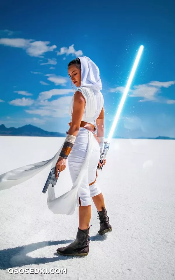 Joanie Brosas (JoBro) erotic patreon cosplay - Photo 19