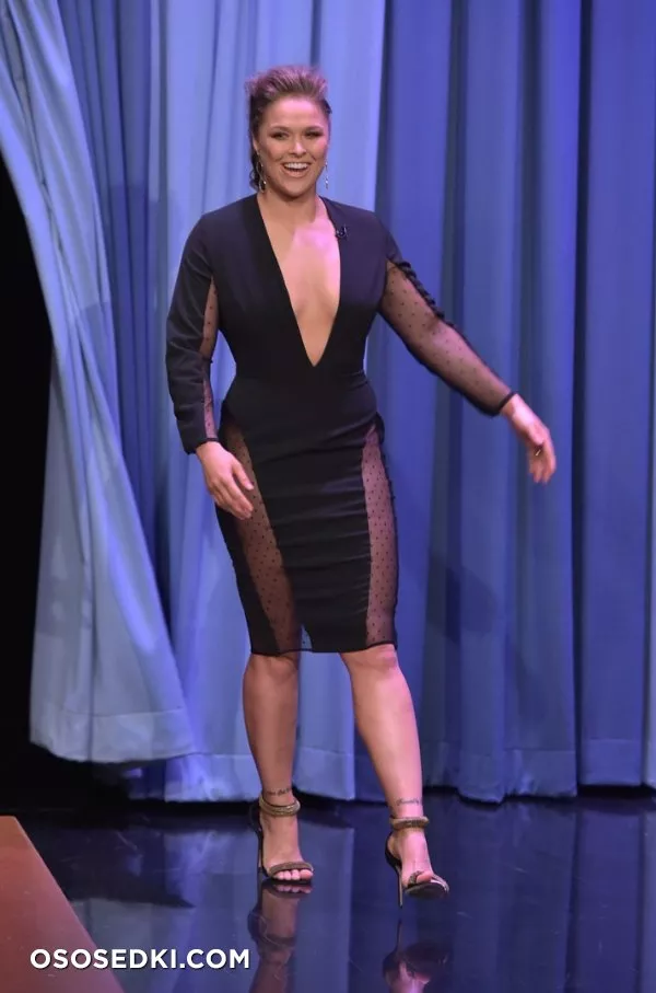 Ронда Роузи (Ronda Rousey) голая - Photo 12
