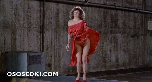 Келли ЛеБрок (Kelly LeBrock) голая - Photo 10