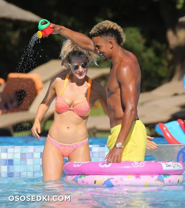 Хелен Флэнаган (Helen Flanagan) голая и сексуальная - Photo 36