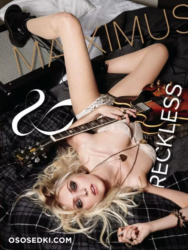 Тейлор Момсен голая, Taylor Momsen фото - Photo 1