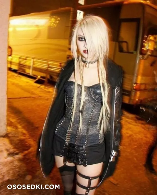 Тейлор Момсен голая, Taylor Momsen фото - Photo 34