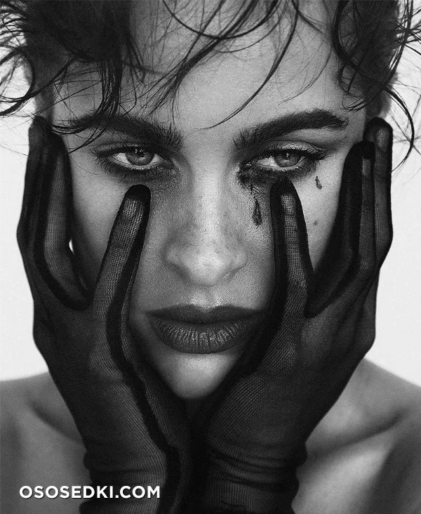 Элли Гонсалвес (Ellie Gonsalves) голая - Photo 14