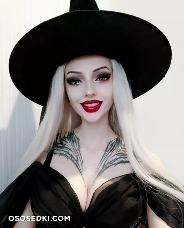 Xenon - Halloween Witch - Photo 2