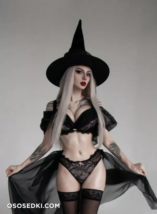 Xenon - Halloween Witch - Photo 14