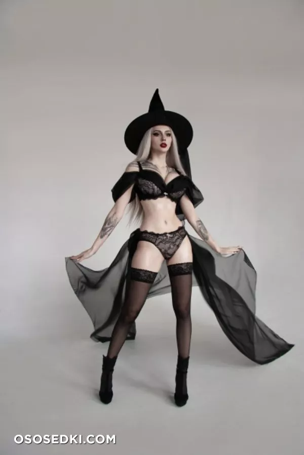 Xenon - Halloween Witch - Photo 15