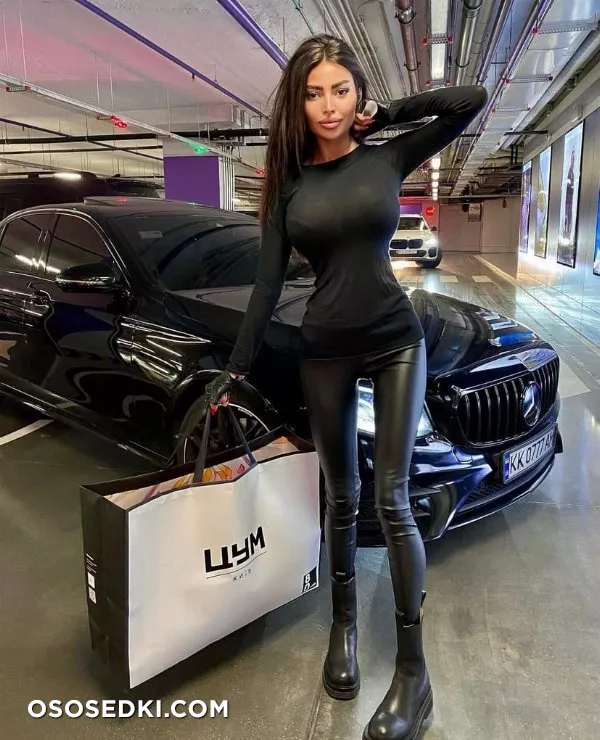 Alena Omovych - Photo 26