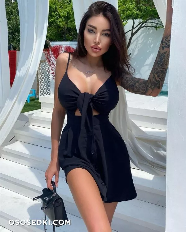 Alena Omovych - Photo 30