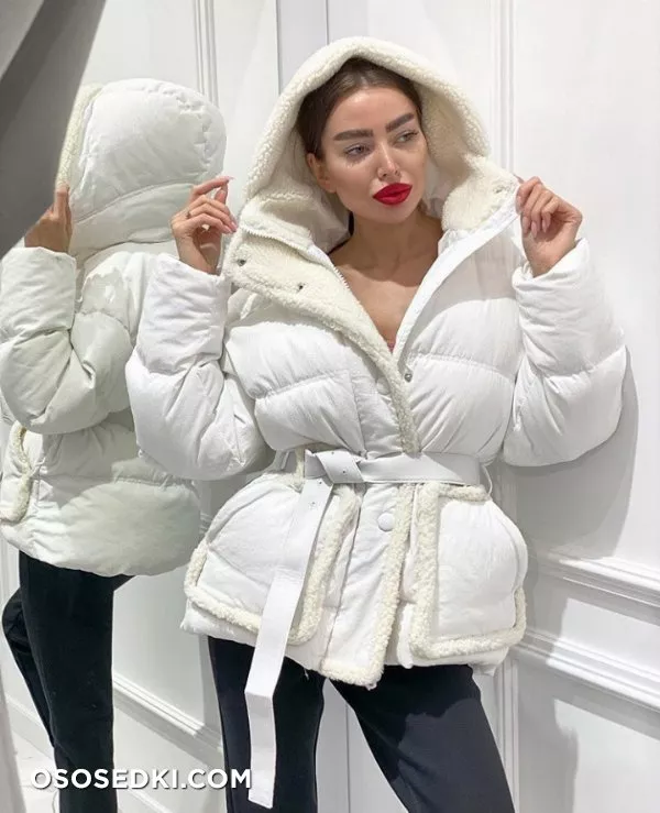 Alena Omovych - Photo 36