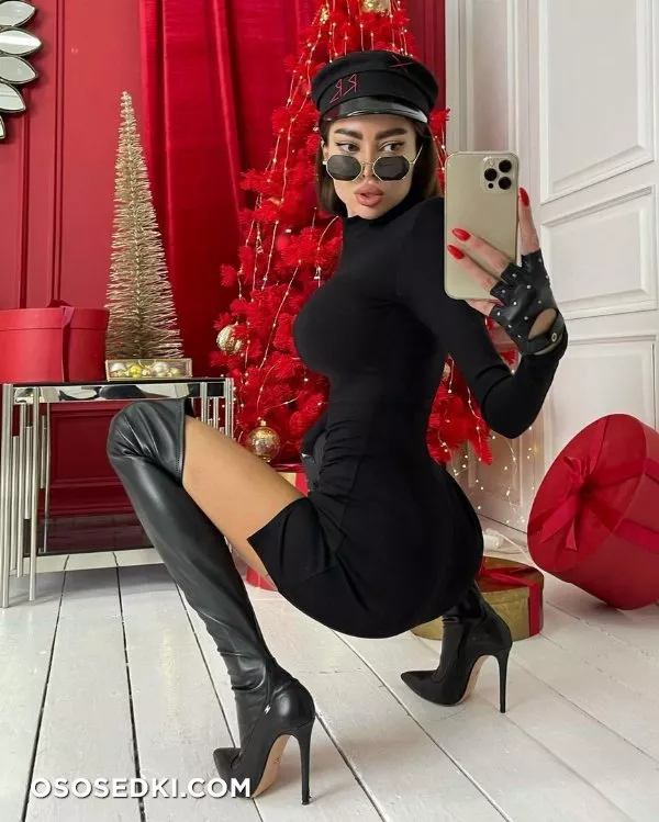 Alena Omovych - Photo 73