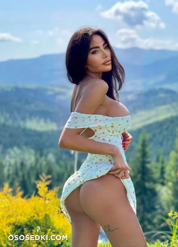 Alena Omovych - Photo 130