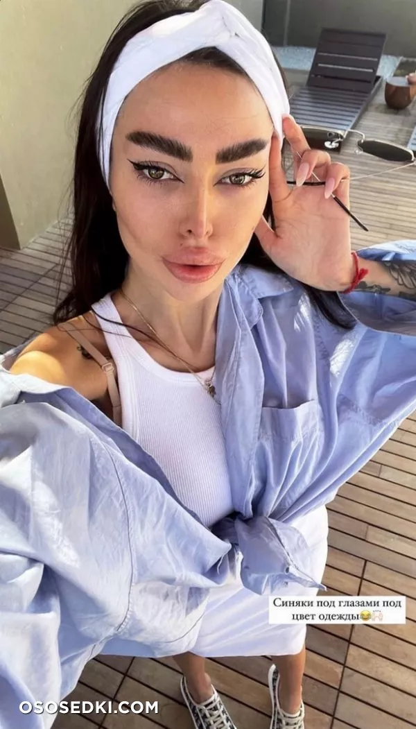 Alena Omovych - Photo 143