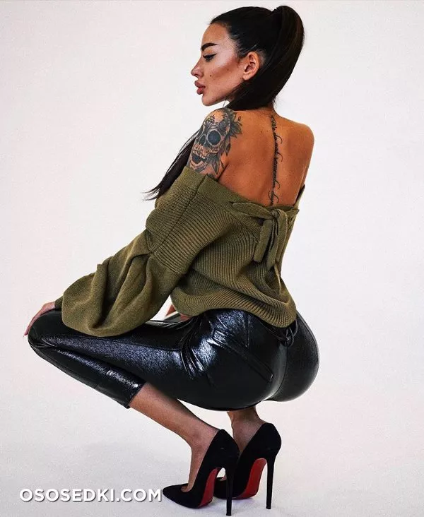 Alena Omovych - Photo 207