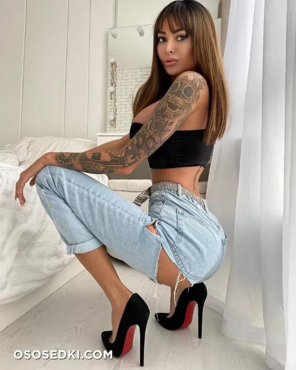 Alena Omovych - Photo 316