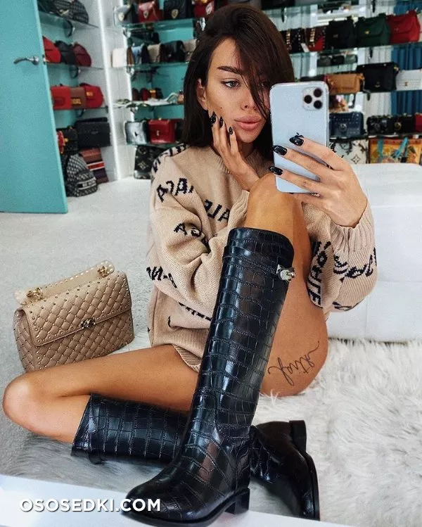 Alena Omovych - Photo 335
