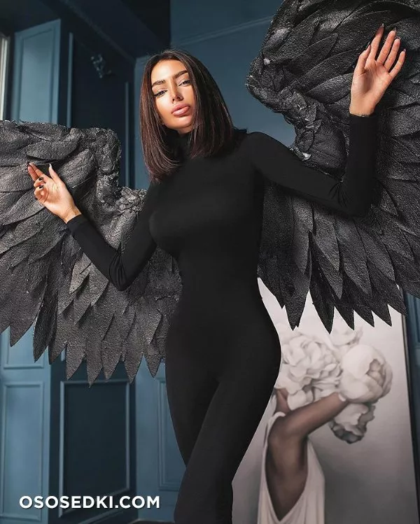 Alena Omovych - Photo 386
