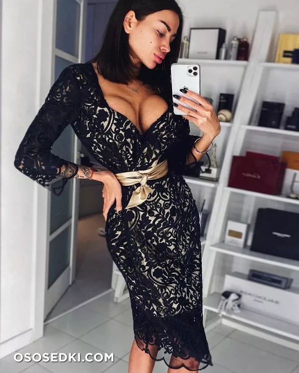 Alena Omovych - Photo 402