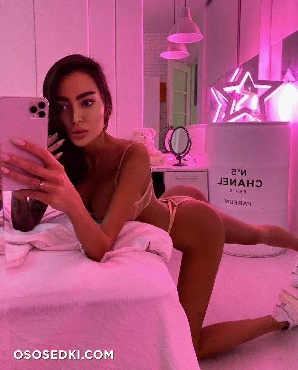 Alena Omovych - Photo 416