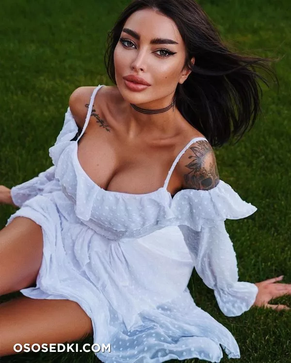 Alena Omovych - Photo 462