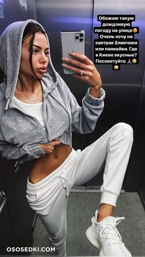 Alena Omovych - Photo 662