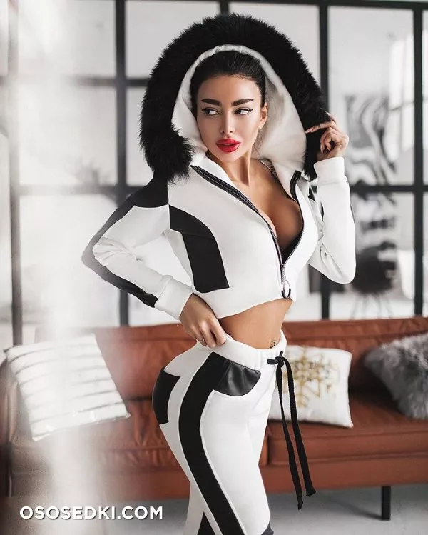 Alena Omovych - Photo 738