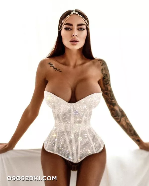 Alena Omovych - Photo 846