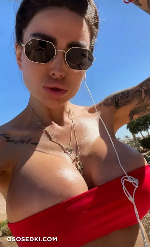 Alena Omovych - Photo 912
