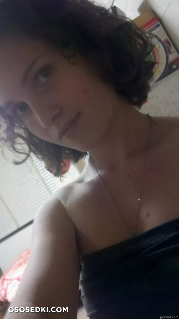 Dark Hair Cutie Nice Pert Tits - Photo 33