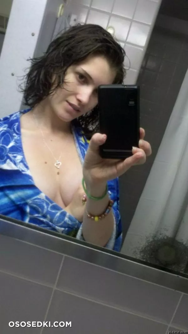 Dark Hair Cutie Nice Pert Tits - Photo 41