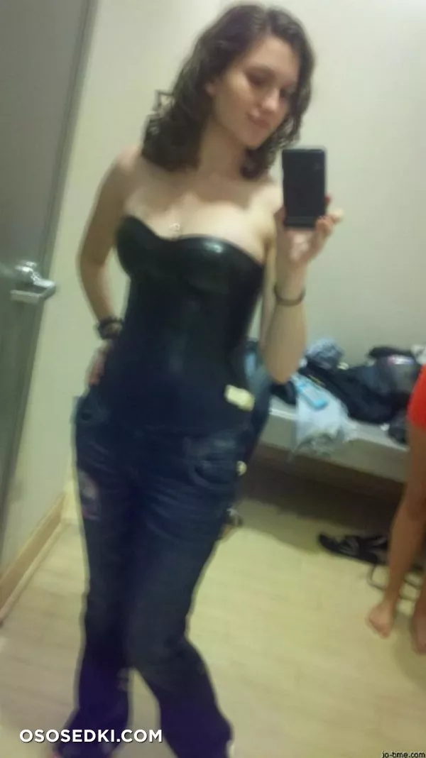 Dark Hair Cutie Nice Pert Tits - Photo 60