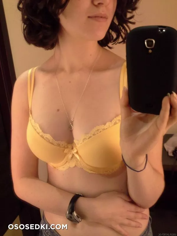 Dark Hair Cutie Nice Pert Tits - Photo 74