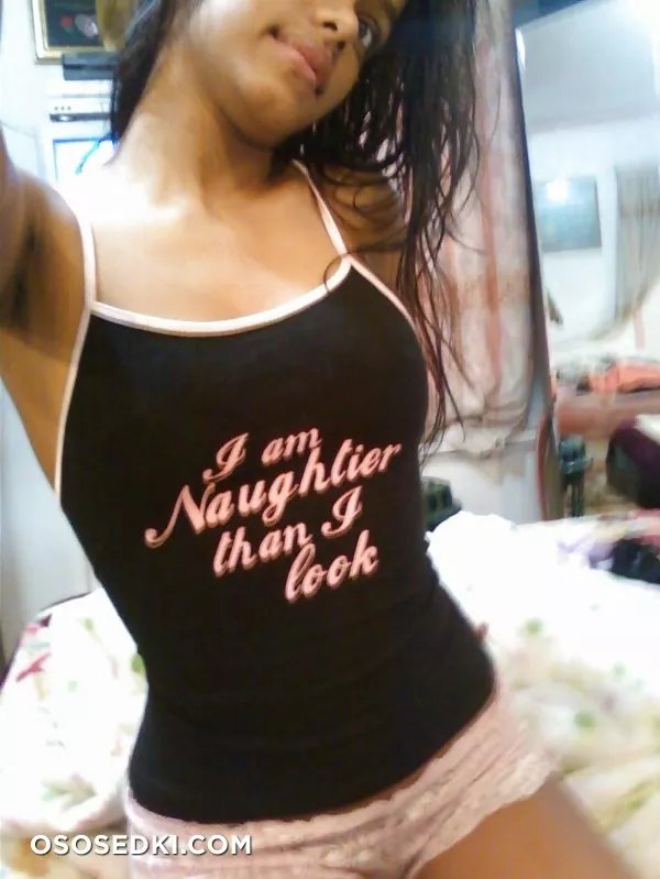 indian girl show her small tits and pussy - Photo 10
