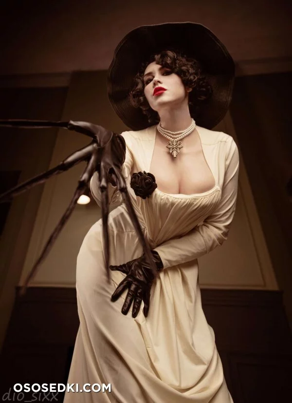 Dio Sixx - Lady Dimitrescu nude. Onlyfans, Patreon leaked 20 nude photos