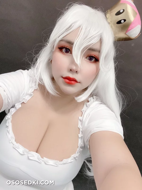 Queenie Chuppy - Princess Boo (Mario Bros) nude. Onlyfans, Patreon leaked 19 nude photos