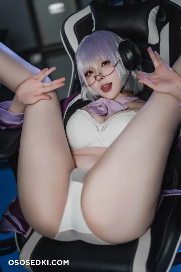 Xia Xia Zi  Natsuko - Akane Shinjou - Ssss.gridman nude. Onlyfans, Patreon leaked 82 nude photos