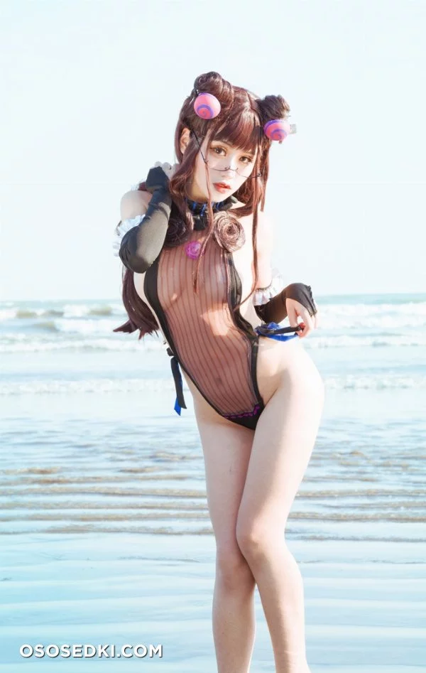一笑芳香沁 - 紫式部泳装 nude. Onlyfans, Patreon leaked 16 nude photos