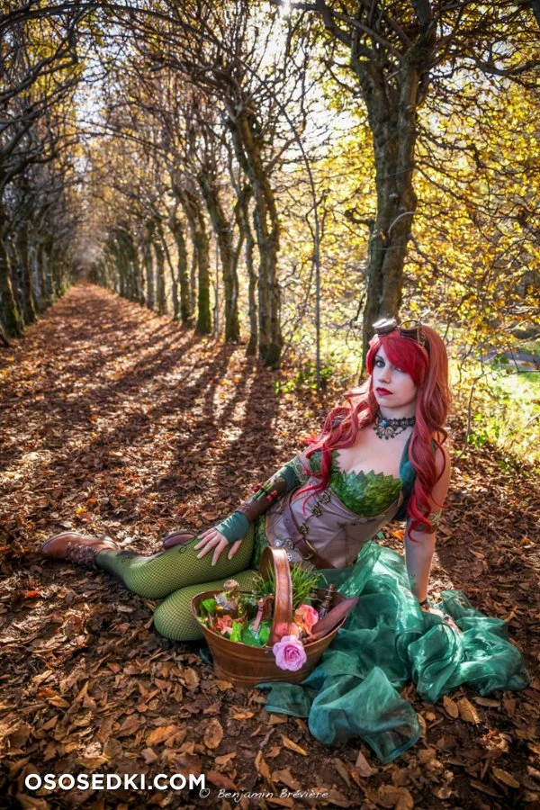 Tsukichan Cosplay - Poison Ivy nude. Onlyfans, Patreon leaked 18 nude photos