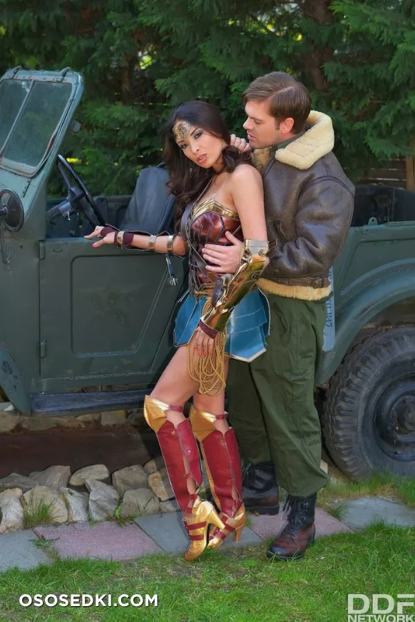 Anissa Kate | DC Comics | Wonder Woman nude. Onlyfans, Patreon leaked 17 nude photos