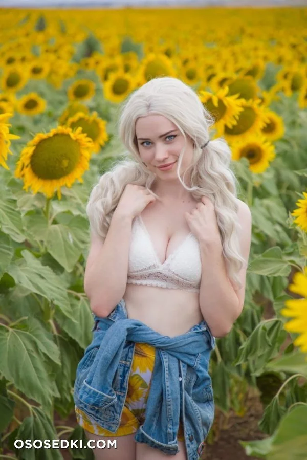Nichameleon - Sunflower nude. Onlyfans, Patreon leaked 29 nude photos