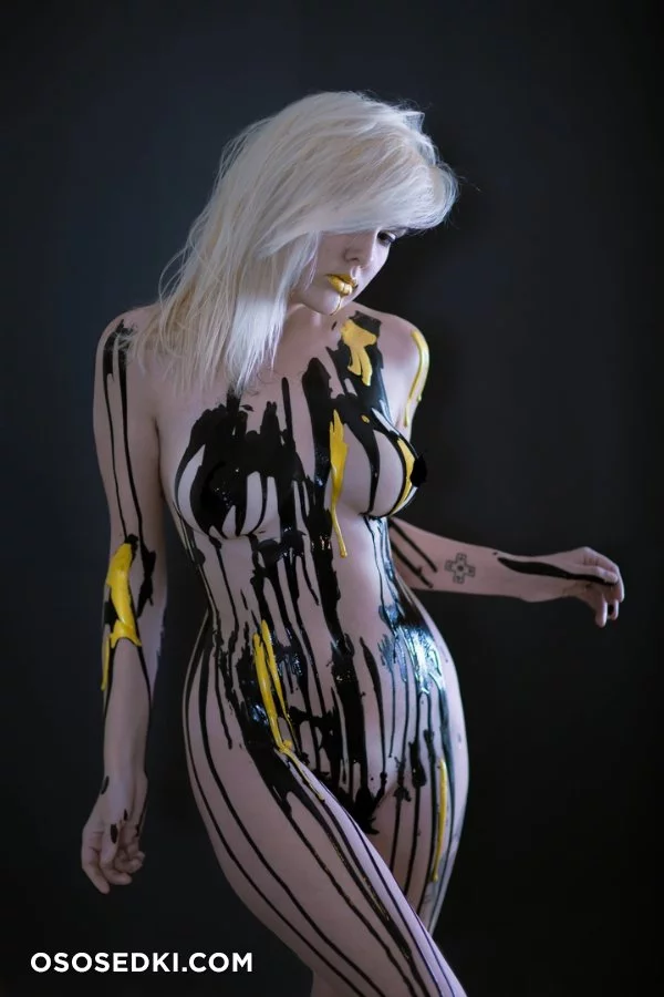 Darshelle Stevens - Black & Gold nude. Onlyfans, Patreon leaked 10 nude photos