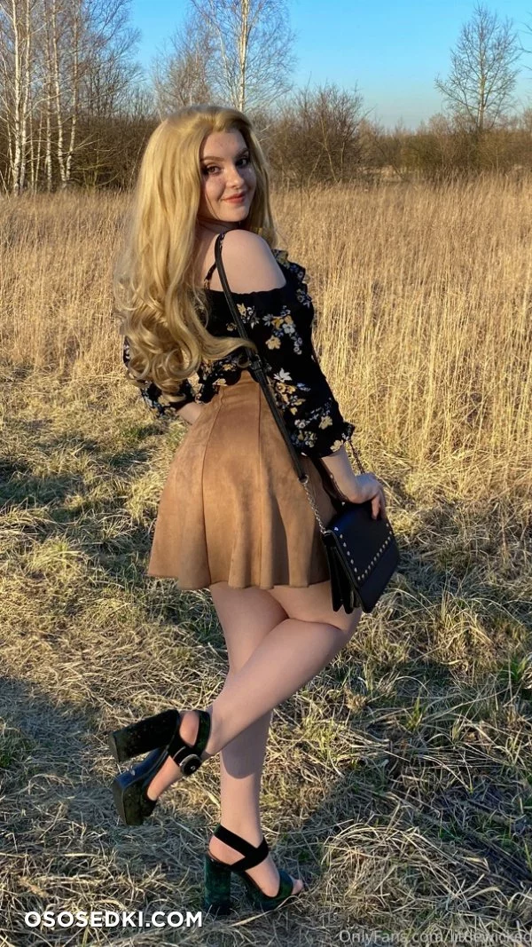 #Littlewicked - #Outdoor nude. Onlyfans, Patreon leaked 39 nude photos