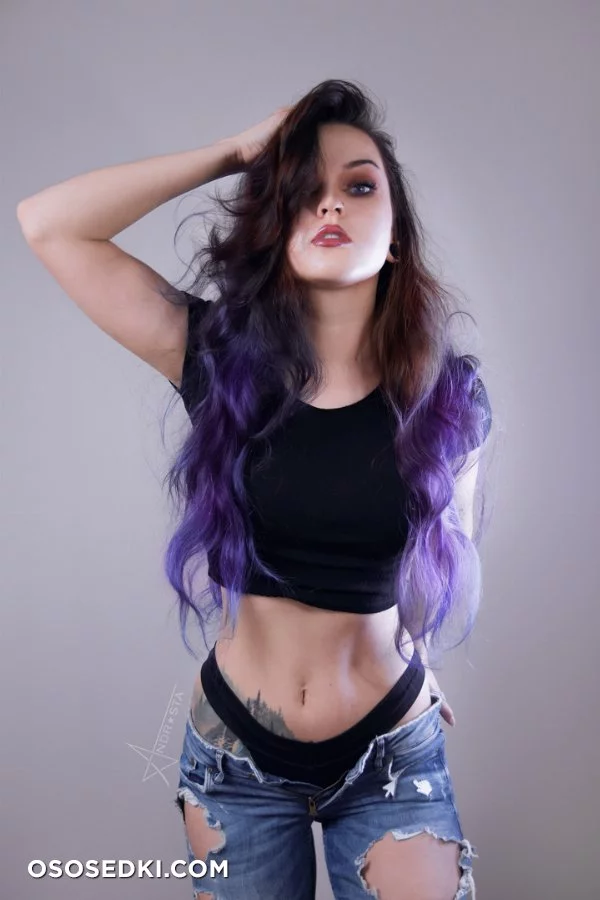 Andrasta nude. Onlyfans, Patreon leaked 18 nude photos