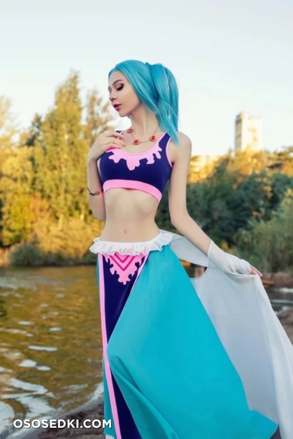 Nefertari Vivi nude. Onlyfans, Patreon leaked 2 nude photos