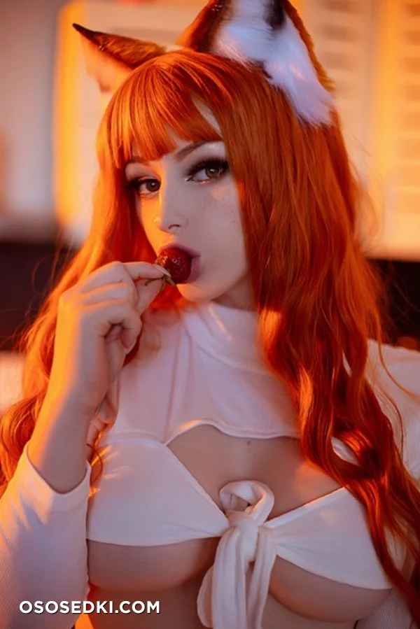 Lady Melamori - Holo The Wise Wolf (Spice and Wolf) nude. Onlyfans, Patreon leaked 35 nude photos