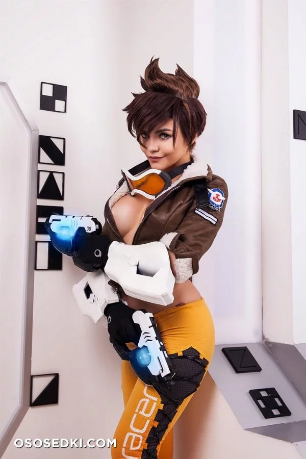 Kalinka Fox | Tracer nude. Onlyfans, Patreon leaked 27 nude photos