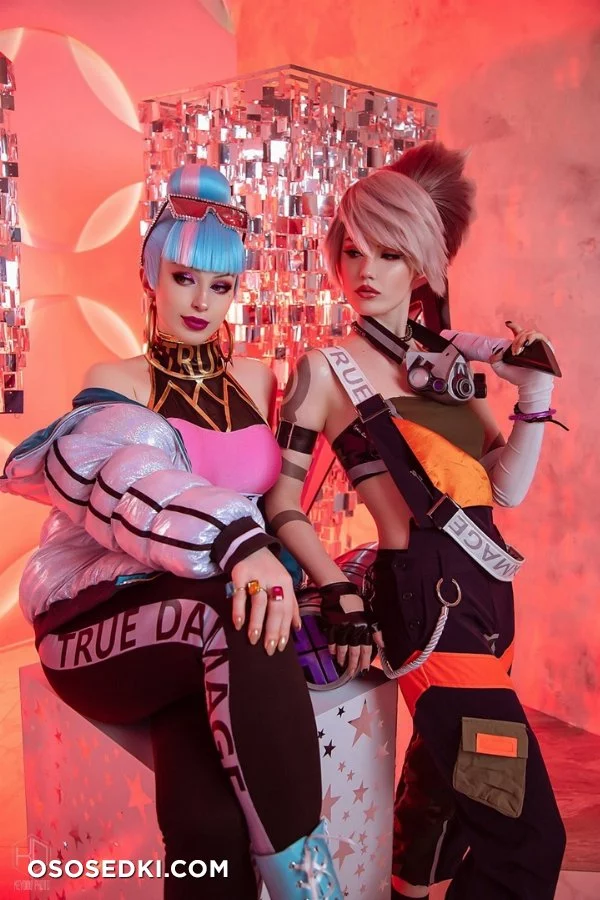 Lady Melamori and Lunaritie | Qiyana and Akali nude. Onlyfans, Patreon leaked 29 nude photos