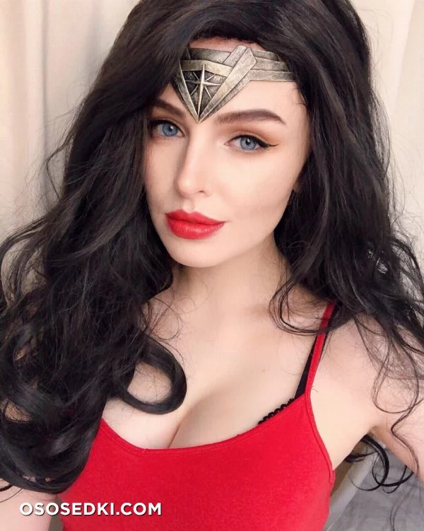 uksauksa | Wonder Woman nude. Onlyfans, Patreon leaked 6 nude photos