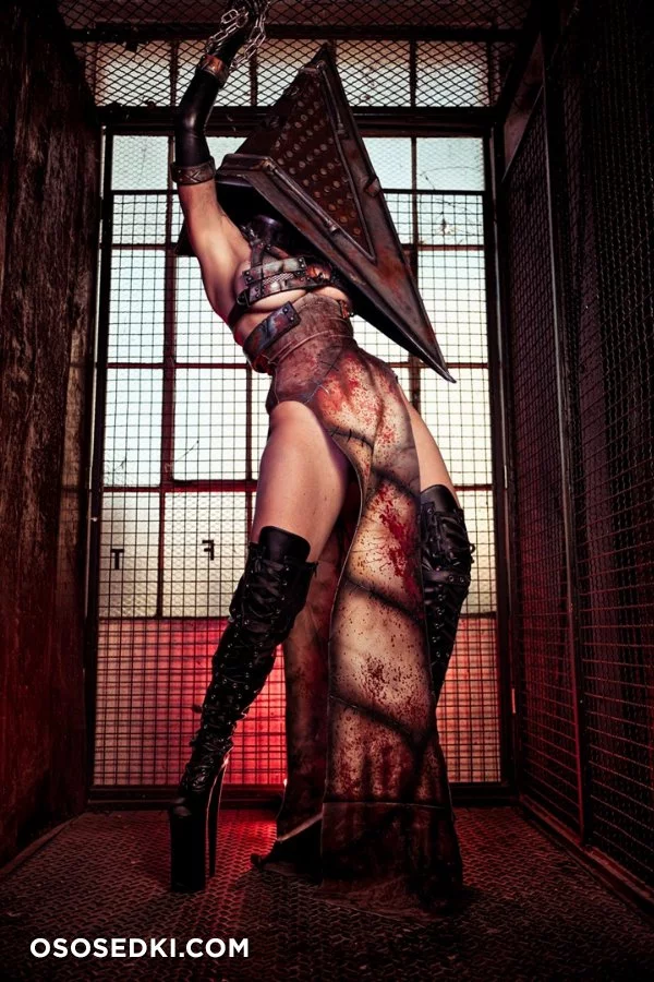 Pyramid Head Silent Hill nude. Onlyfans, Patreon leaked 4 nude photos